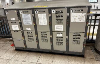栄駅　南階段　コインロッカー